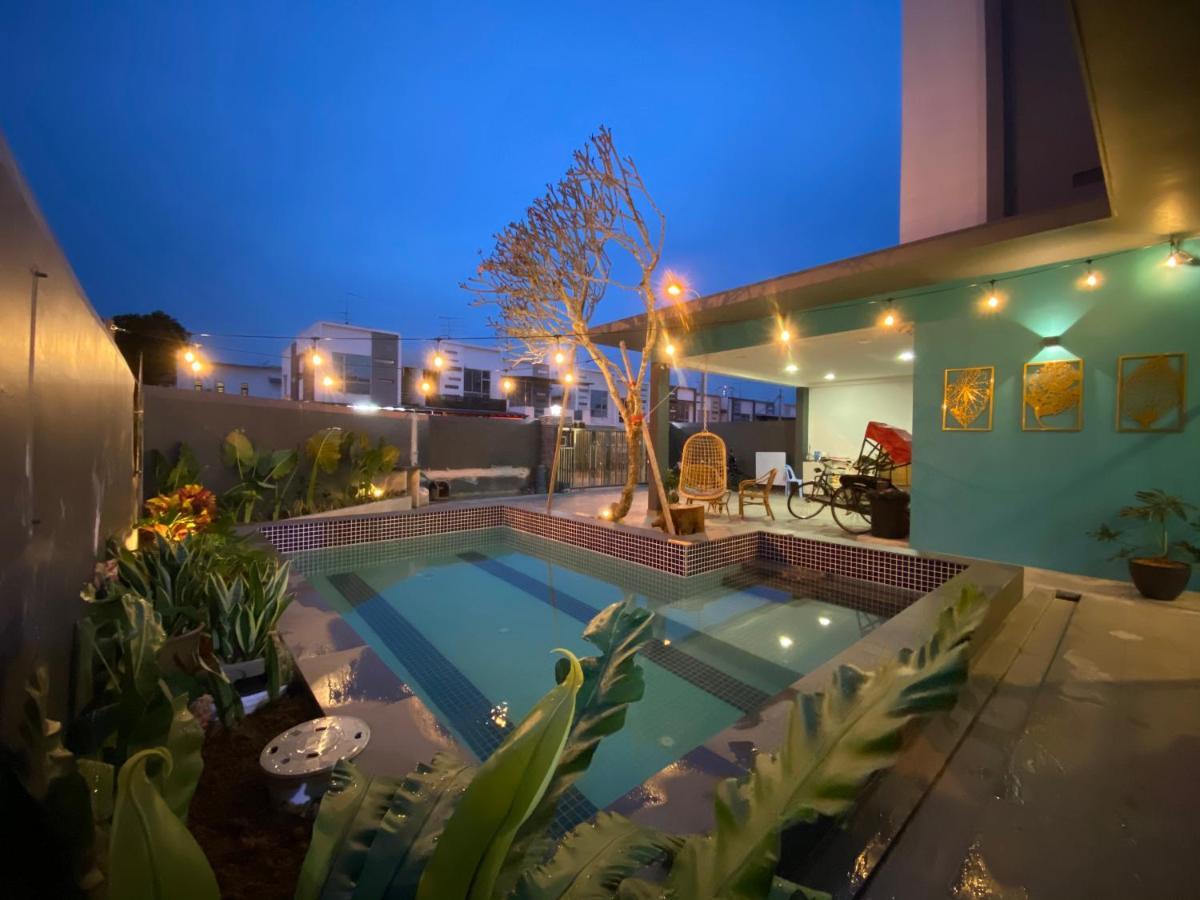 D Niice Garden View With Private Pool Bukit Indah, Johor Bahru Βίλα Εξωτερικό φωτογραφία