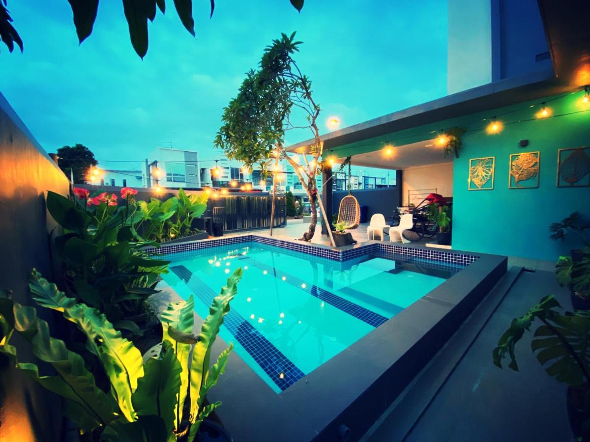 D Niice Garden View With Private Pool Bukit Indah, Johor Bahru Βίλα Εξωτερικό φωτογραφία