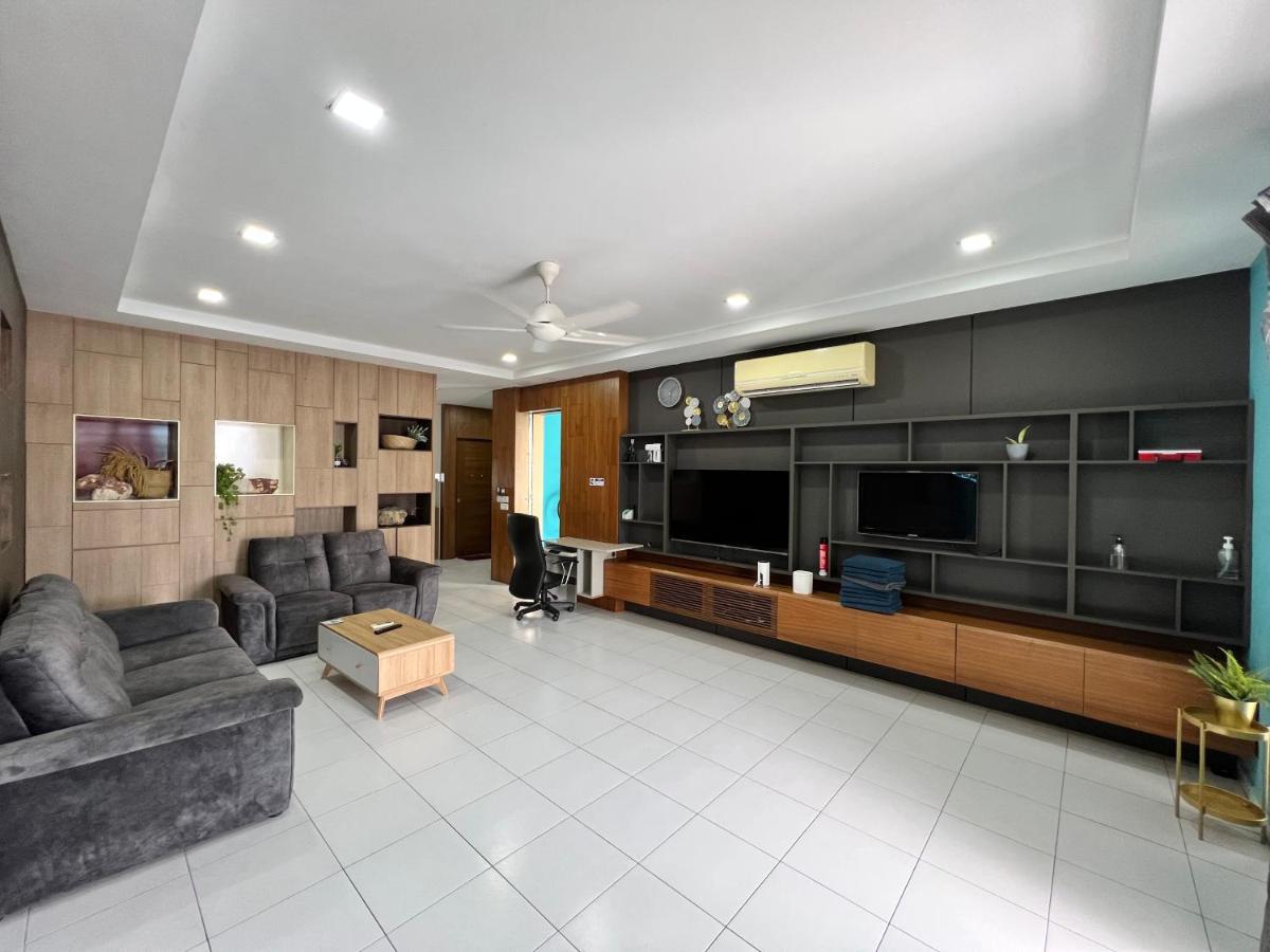 D Niice Garden View With Private Pool Bukit Indah, Johor Bahru Βίλα Εξωτερικό φωτογραφία